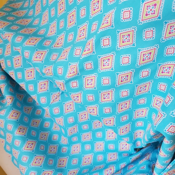 Handmade Teal and Diamond Cowl - Picture 2 of 2